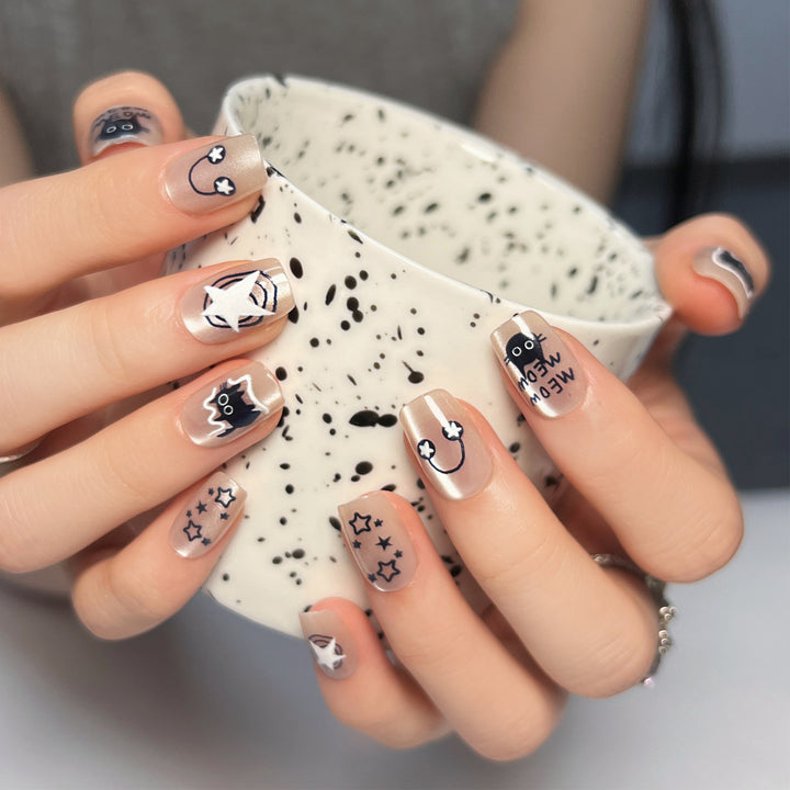 Künstliche Nagelkunst mit Katzenmotiven Karnz