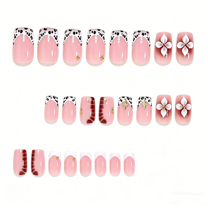 Dekorative 3D Floral Nagelkunst Karnz