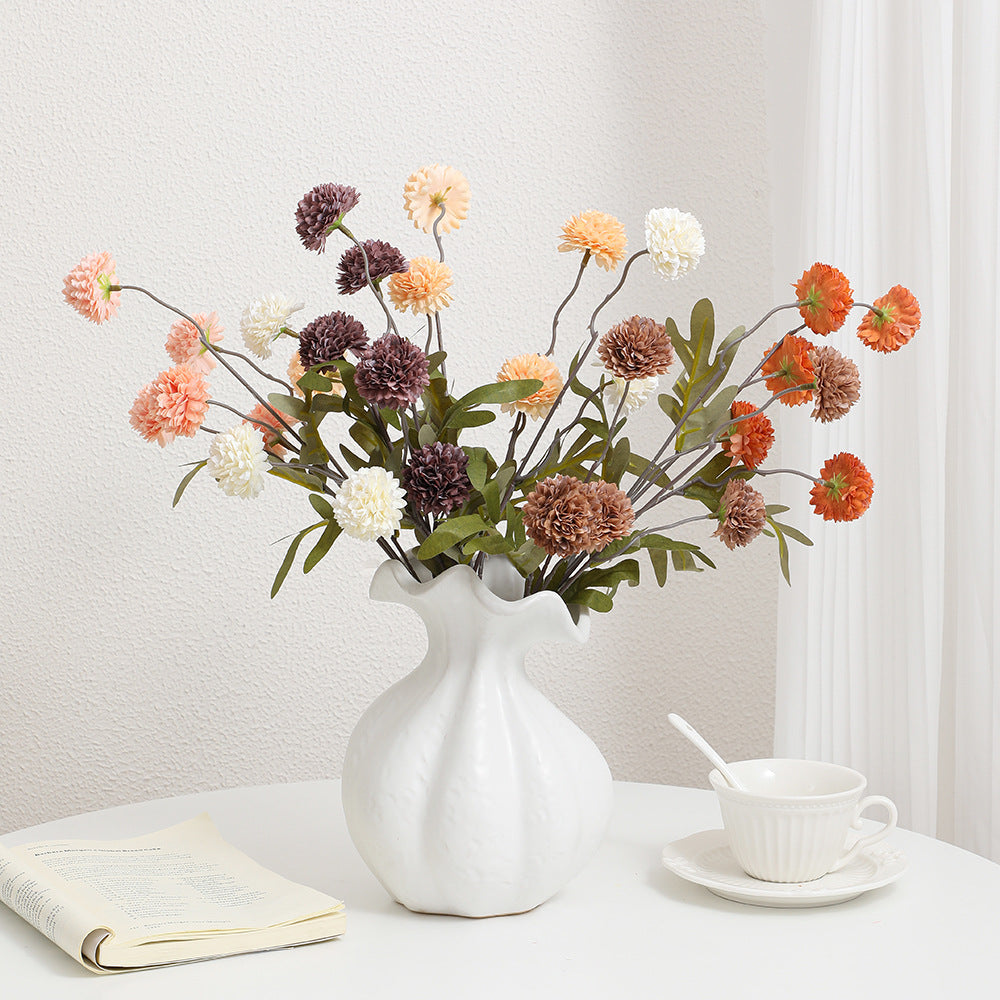 Künstlicher Blütenzweig mit detailreichen Blüten Karnz