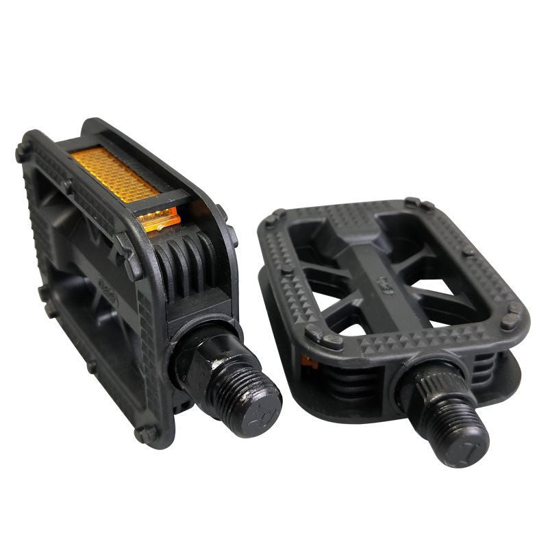 Hochgriffige Fahrradpedale mit integrierten Reflektoren Karnz