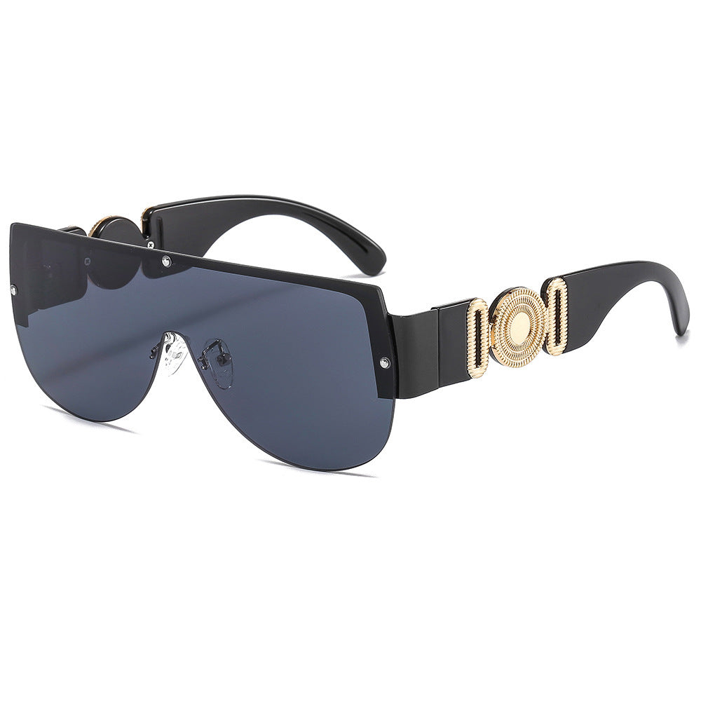 Damen oversized Sonnenbrille mit luxuriösem Goldakzent Karnz