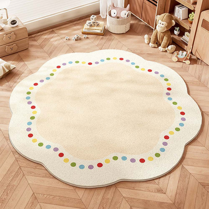 Verspielter Teppich für das Kinderzimmer