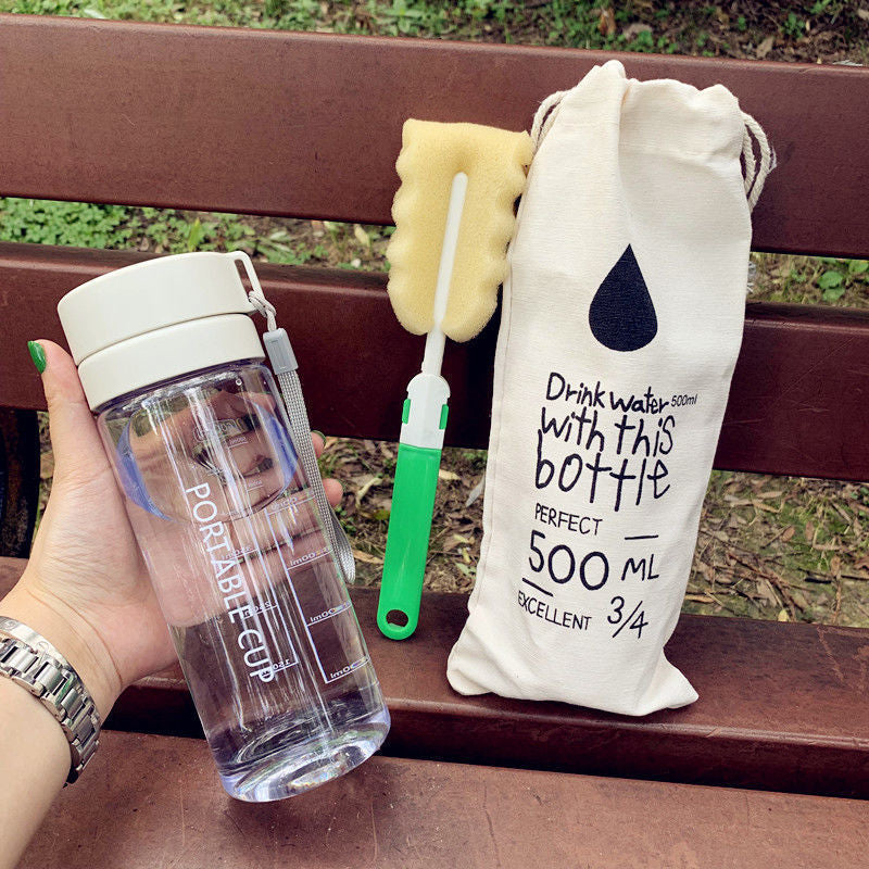 Damen tragbare Wasserflasche mit praktischem Reinigungssystem Karnz