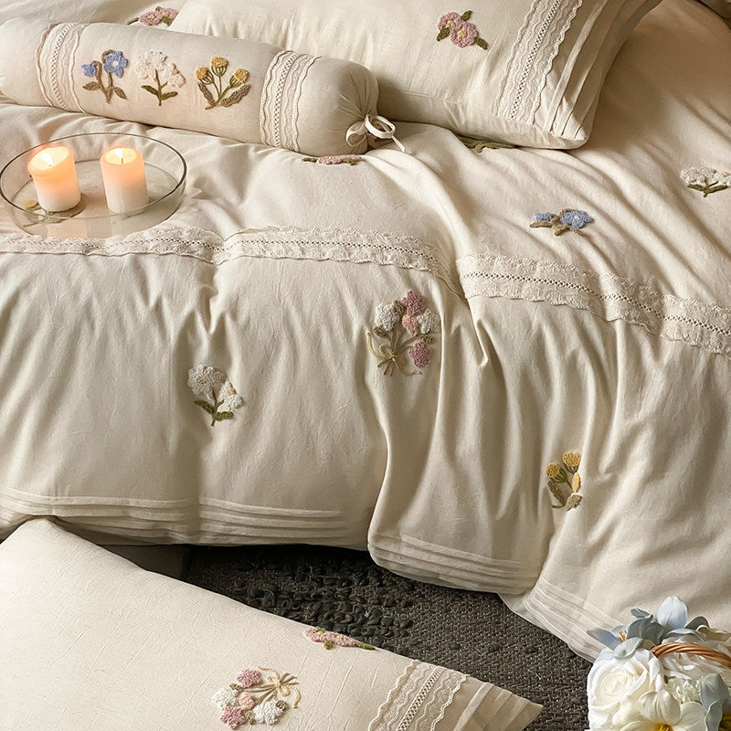 Besticktes Botanisches Baumwoll-Bettbezug-Set mit Paspelrand und dekorativem Bolsterkissen