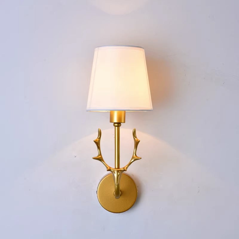 Geweih Wandleuchte