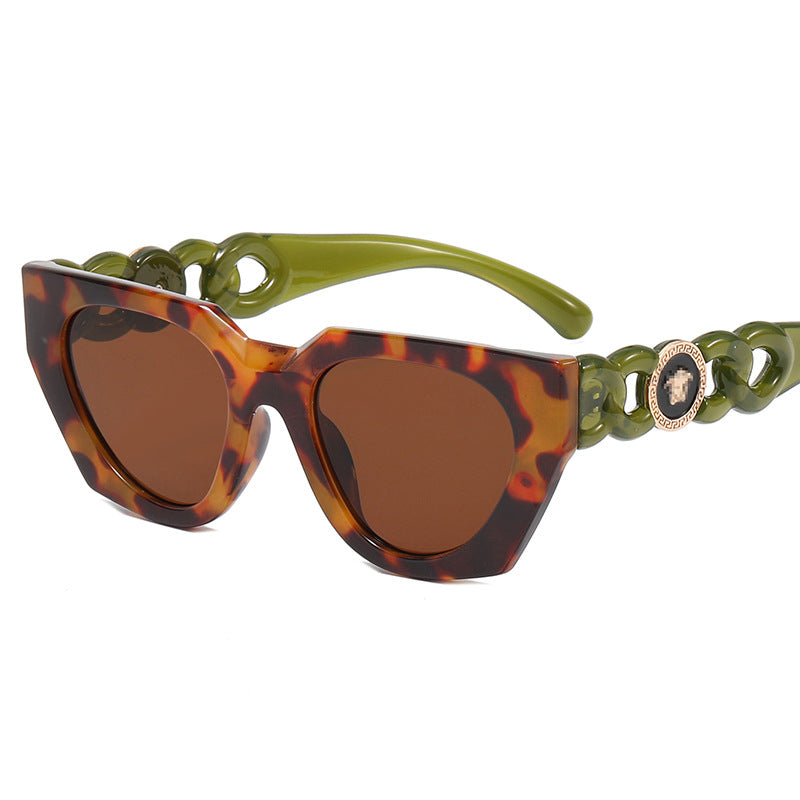 Damen modische Sonnenbrille mit extravagantem Design und luxuriösen Details Karnz