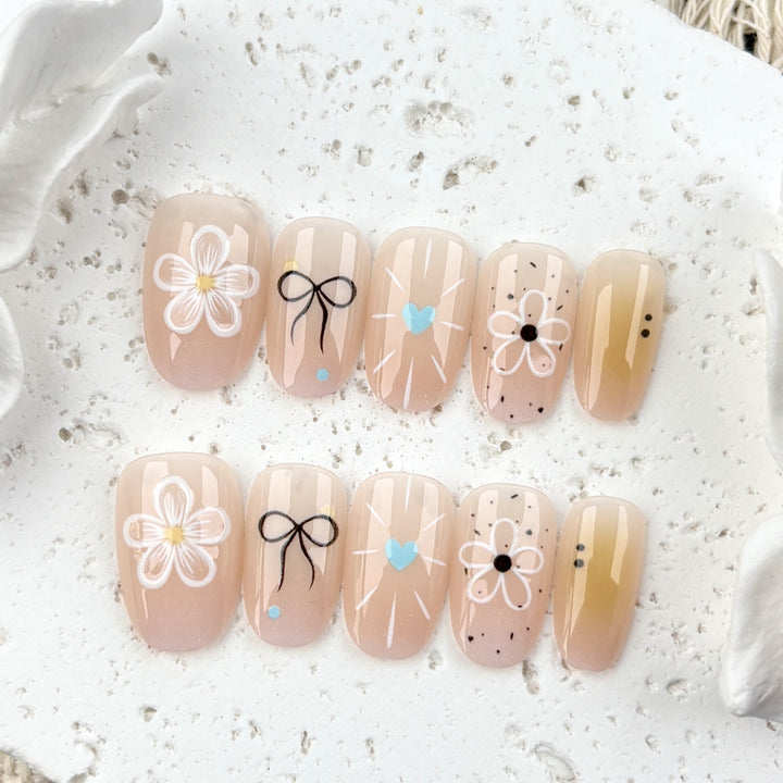 Künstlerisch gestaltetes Blüten-Design Press-On Nail Set