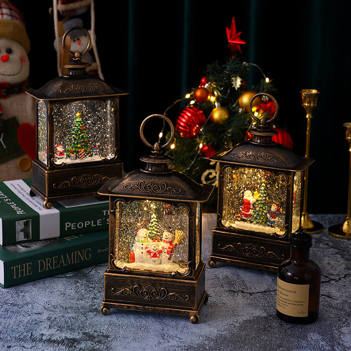 Glitzernde Weihnachtslaterne mit Schneeszenen Karnz