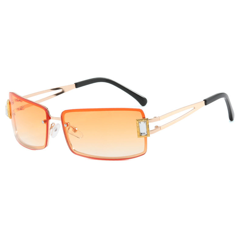 Damen stilvolle Sonnenbrille mit eleganten trapezförmigen Gläsern und filigranem Metallrahmen Karnz