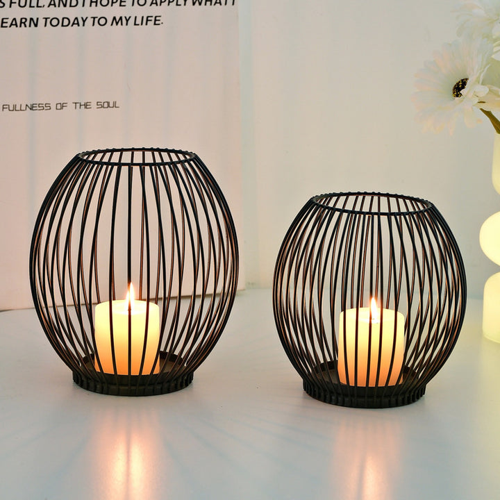 Dekorative Metallvase Karnz