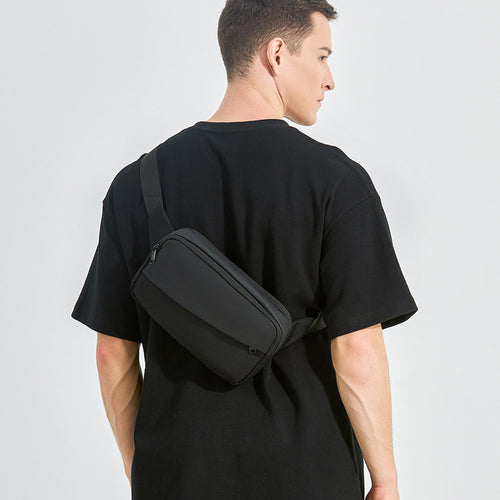 Schlanke und praktische Sling-Tasche Karnz