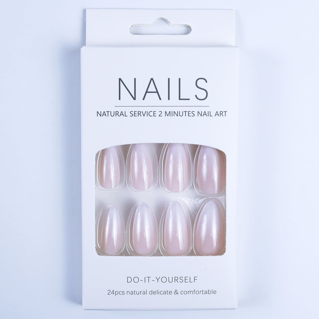 Premium Nägel mit French-Spitze Karnz
