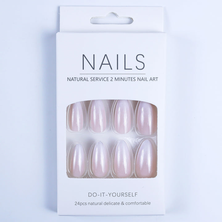 Premium Nägel mit French-Spitze Karnz