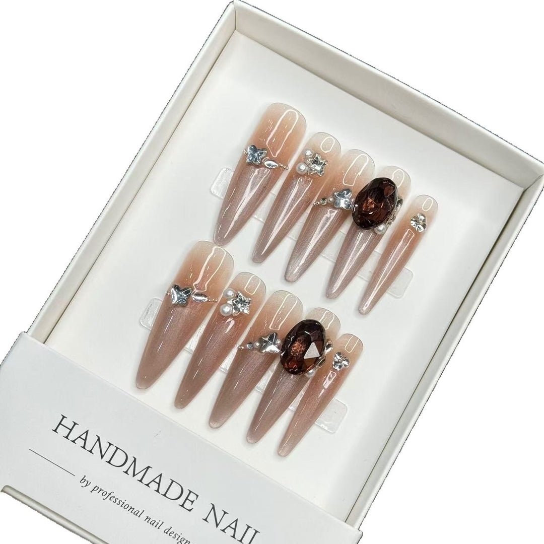Elegantes Press-On Nail Art Set