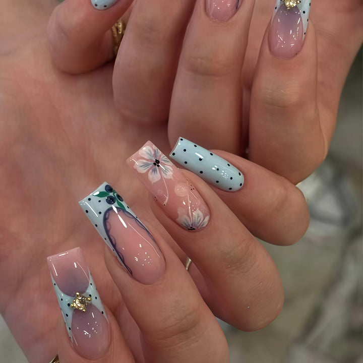 Künstlerische Lange Press-On Nagelkunst Karnz