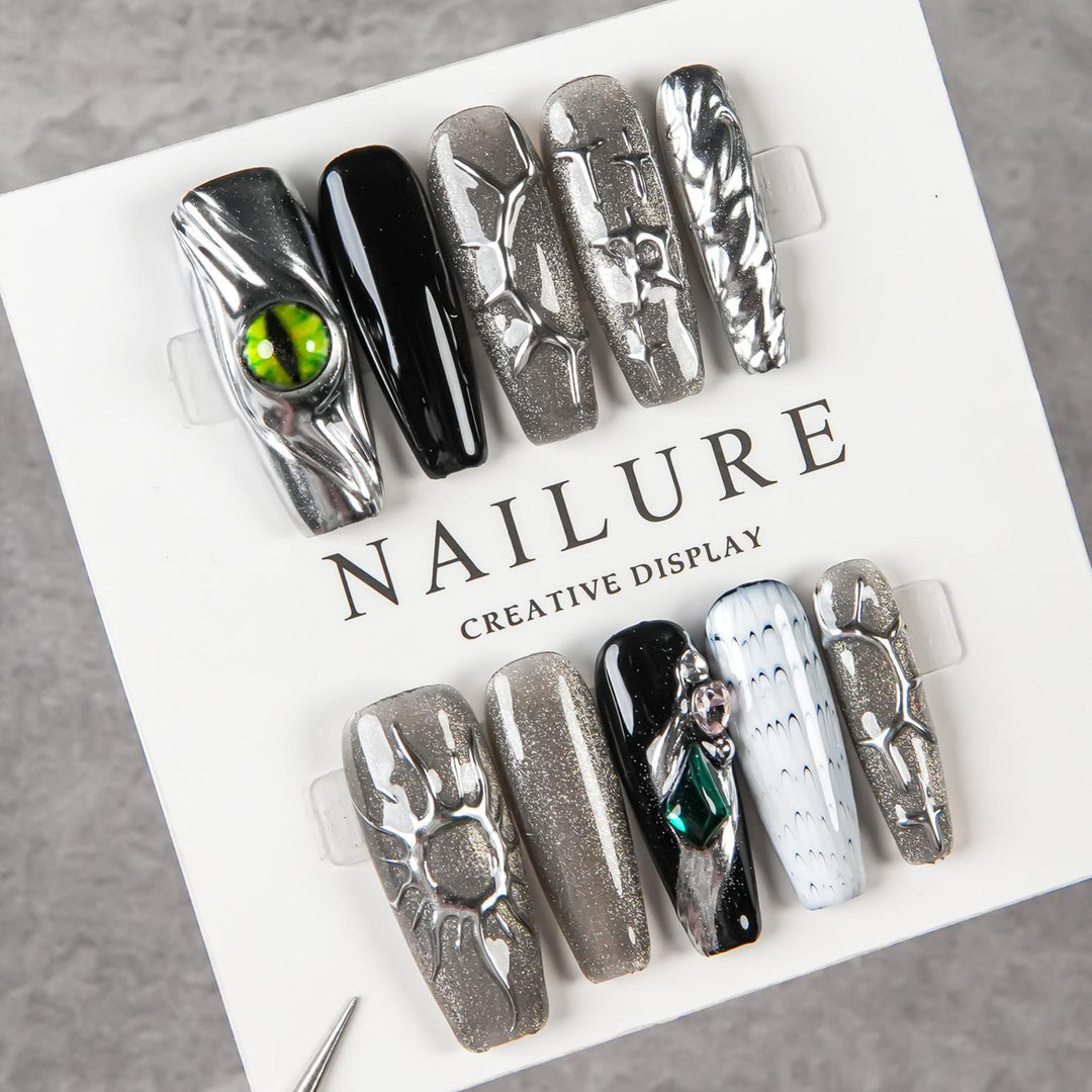 Kreatives Kunst Press-On Nagel Set mit einzigartigen Texturen