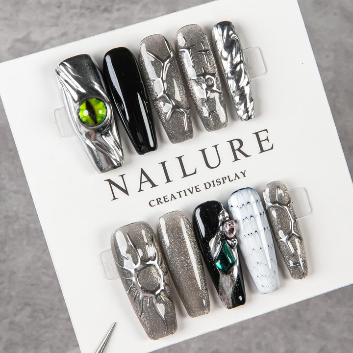 Kreatives Kunst Press-On Nagel Set mit einzigartigen Texturen
