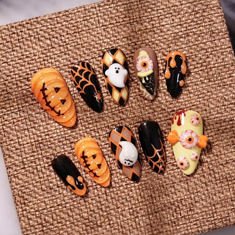 Halloween Kunstnagelset mit gruseligen Motiven und gleitendem Design Karnz