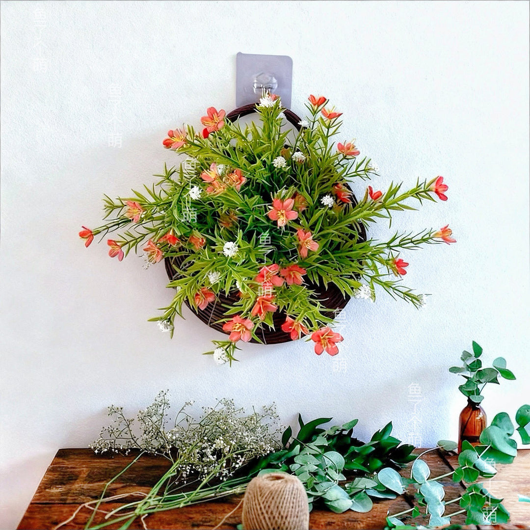 Wandmontierter Kunstblumenpflanzer