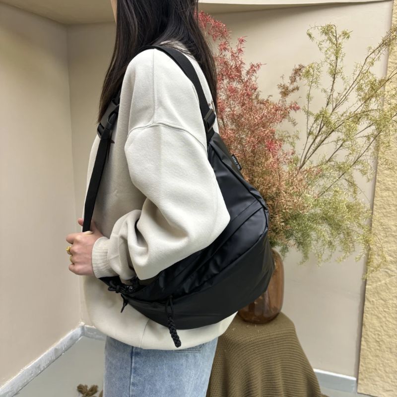 Stylischer Sling-Rucksack Karnz