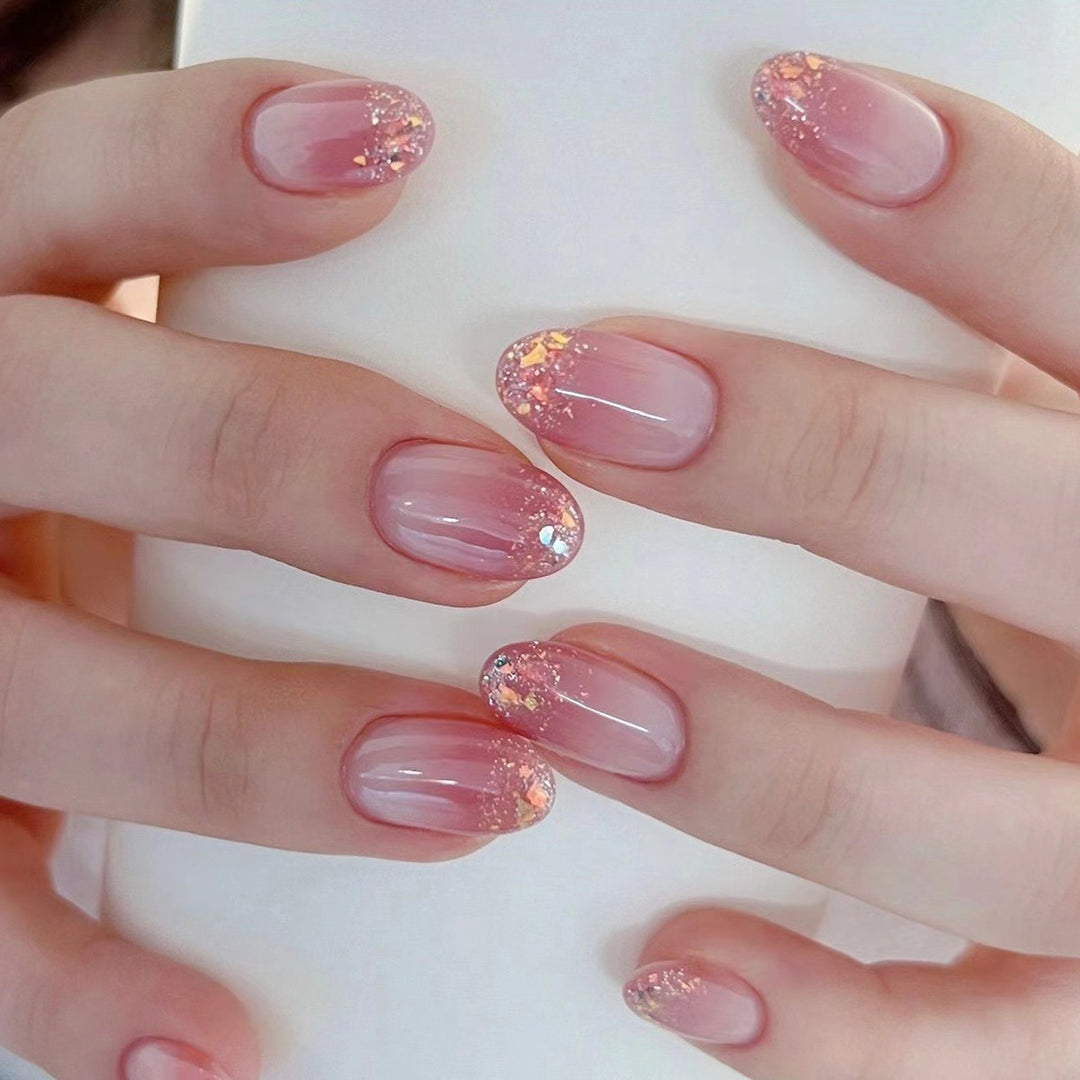 Glitzernde Nagelkunst mit Ombre-Effekt Karnz