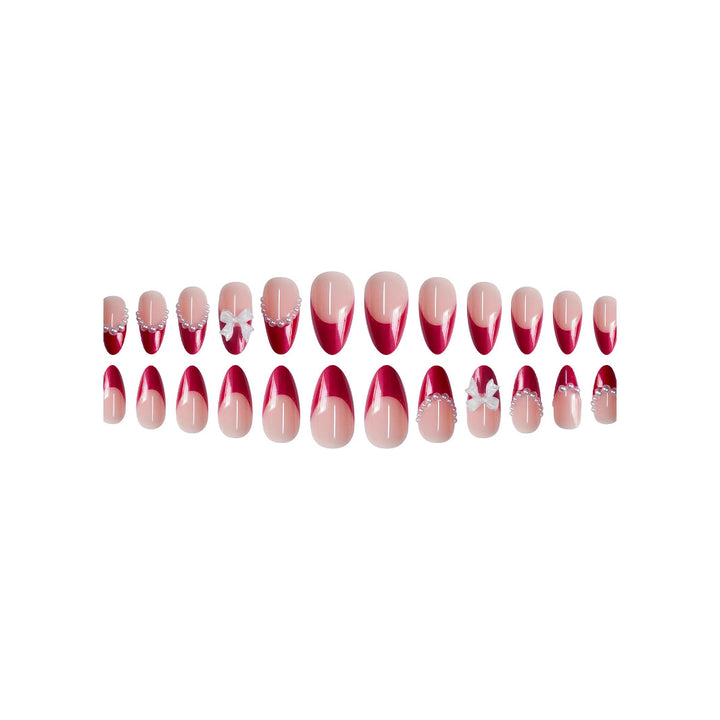 Elegante Stiletto Press-On Nagelkunst Karnz