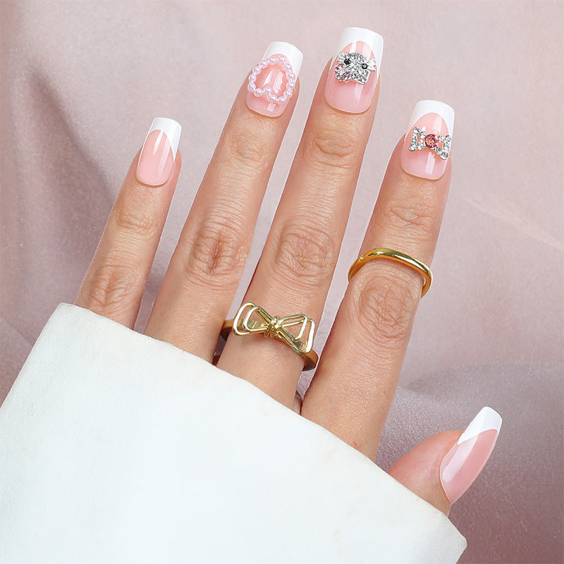 Premium Dekorative Press-On Nagelset mit Strass- und Schmuckakzenten Karnz