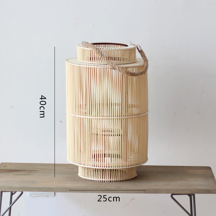Dekorative Laterne aus geflochtenem Material Karnz