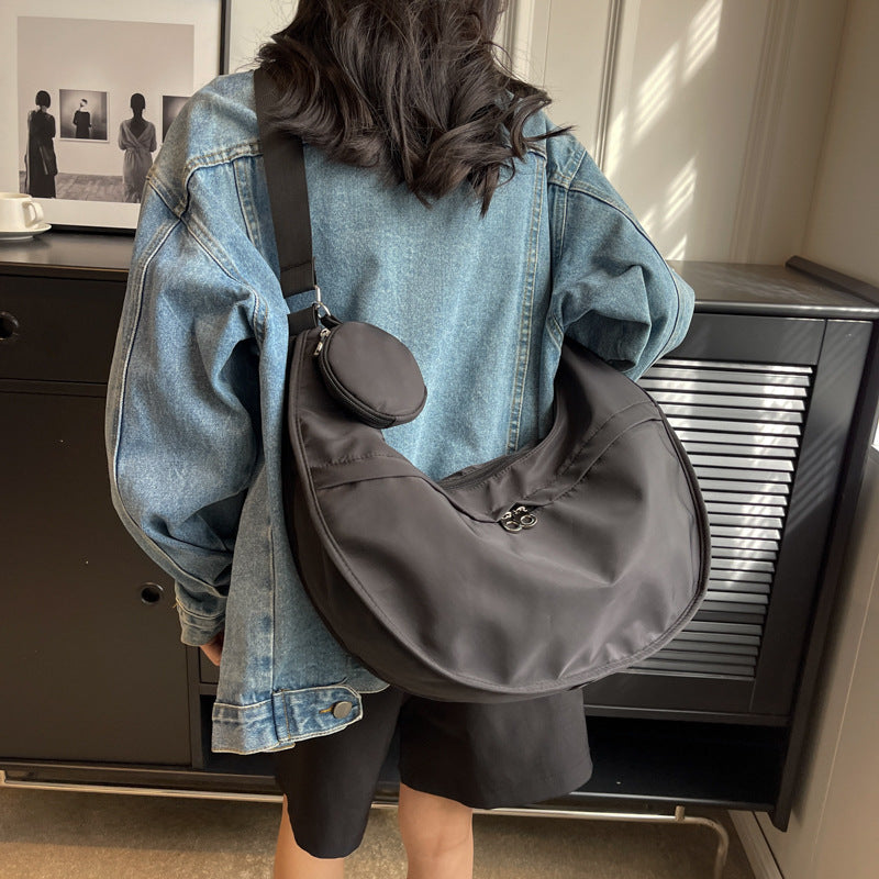 Stilvolle leichte Hobo Tasche Karnz