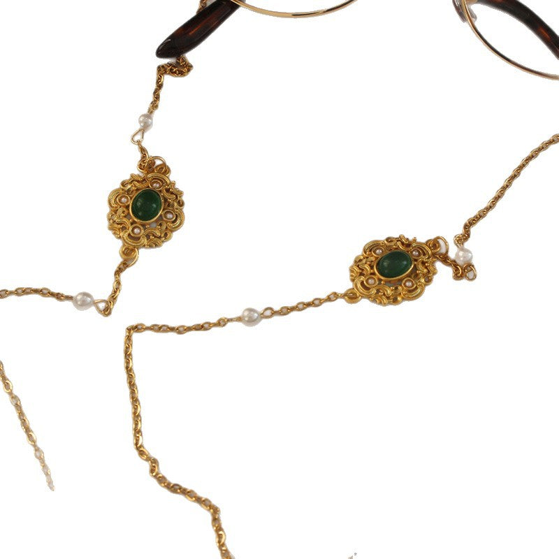 Elegante Schmuckhalterkette mit Perlen und Grüner Steindekoration Karnz