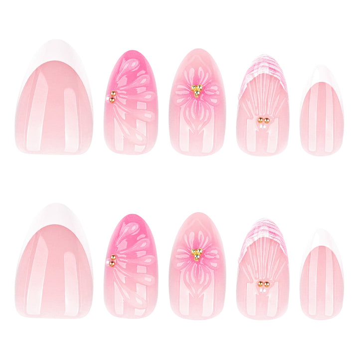 Überragende Nagelkunst mit luxuriösen Blüten- und Muschel-Designs Karnz