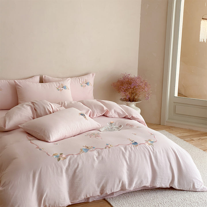 Besticktes Baumwoll-Bettwäsche-Set mit Bunny-Applikation und dekorativen Kissenbezügen