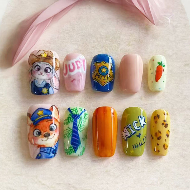 Verspieltes Charakter-Nail Art Set Karnz