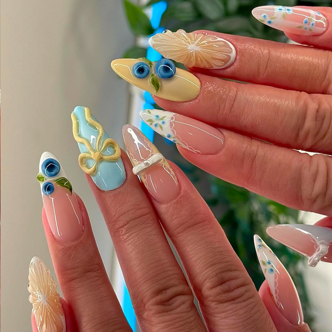 Kunstfingernägel mit Luxuriösen 3D-Applikationen Karnz