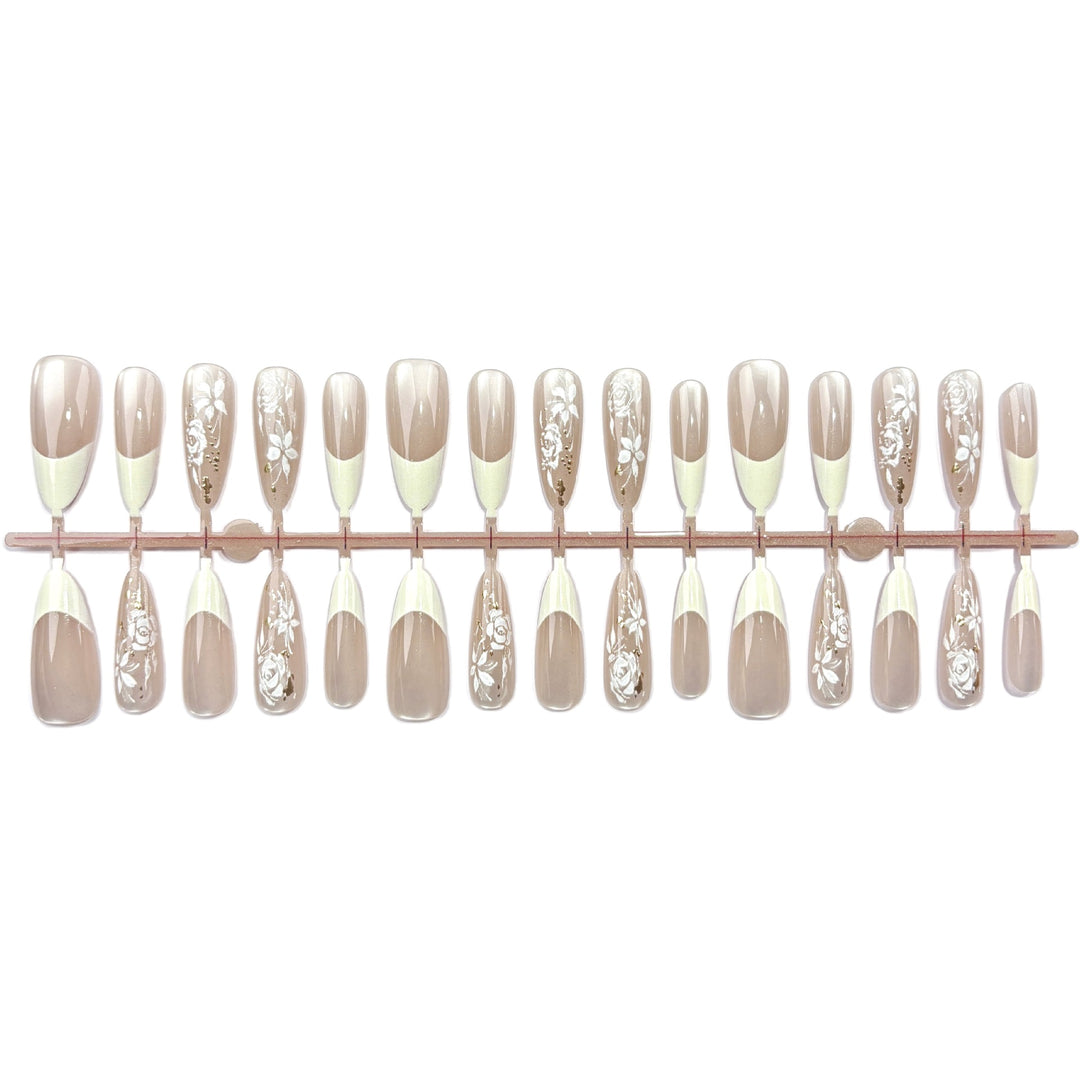 Elegantes Florales Akzent Press-On Nagelkunst Set