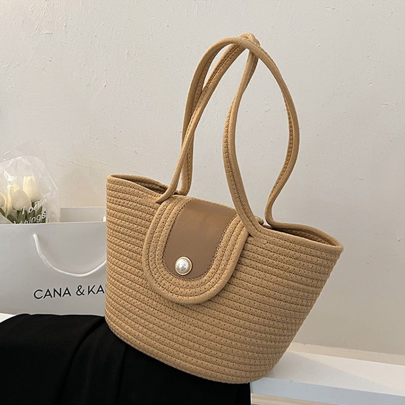 Damen Handtasche aus geflochtenem Naturmaterial mit elegantem Verschluss Karnz