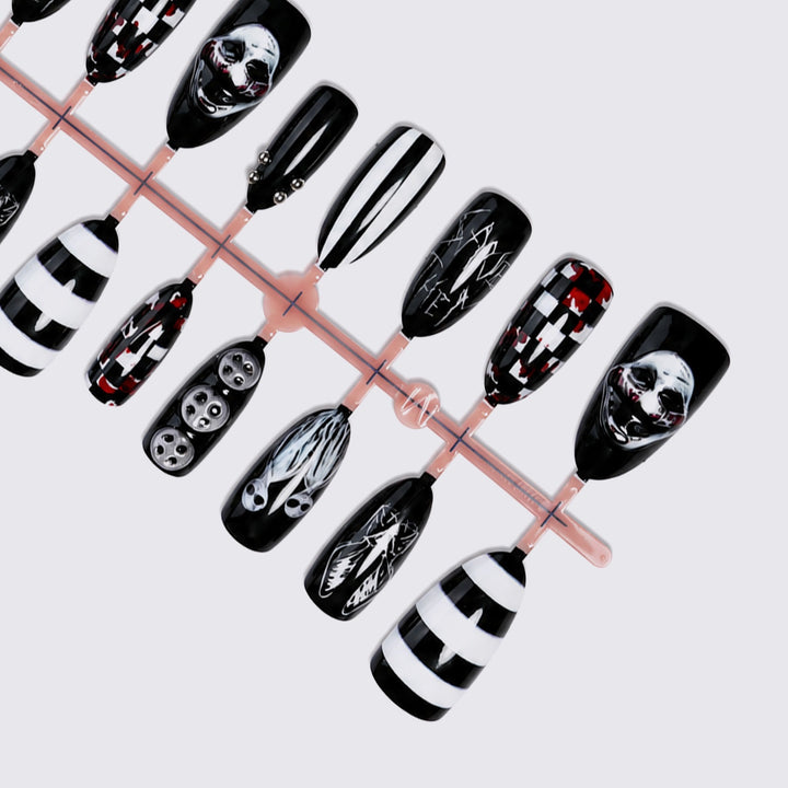Gruseliges Halloween Kunstnagelset mit Kreativen Designs und 3D-Effekten Karnz
