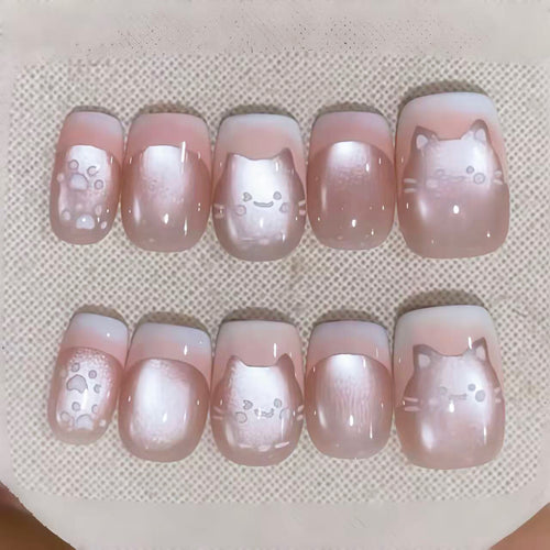Künstlerisches Press-On-Nagelset mit verspielten Katzenmotiven