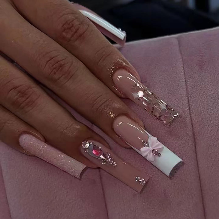 Elegante 3D Nagelkunst Verlängerungen Karnz