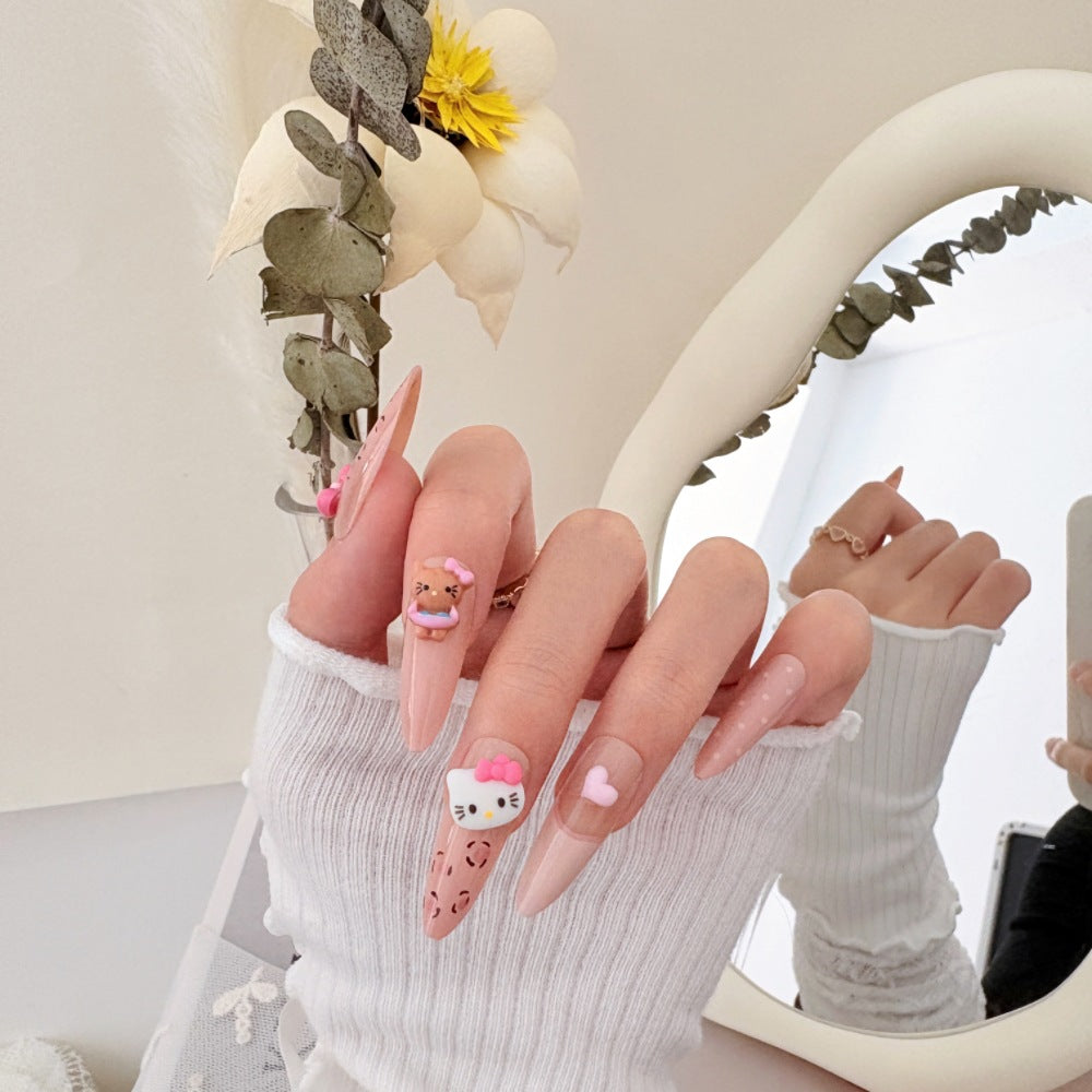 Künstlerisches Press-On-Nagel-Set mit floralen und Edelsteinakzenten Karnz