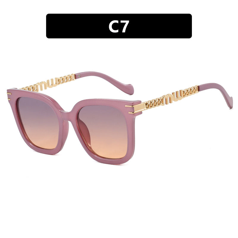 Damen trendige quadratische Sonnenbrille mit elegantem Rahmen und stylishem Goldakzent Karnz