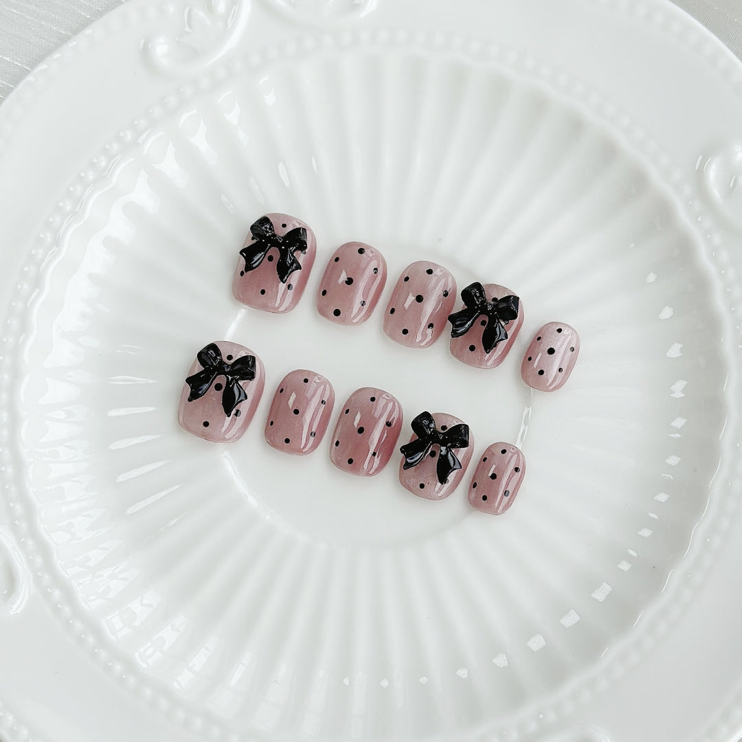 Herz dekoriertes Press-On Nagelset