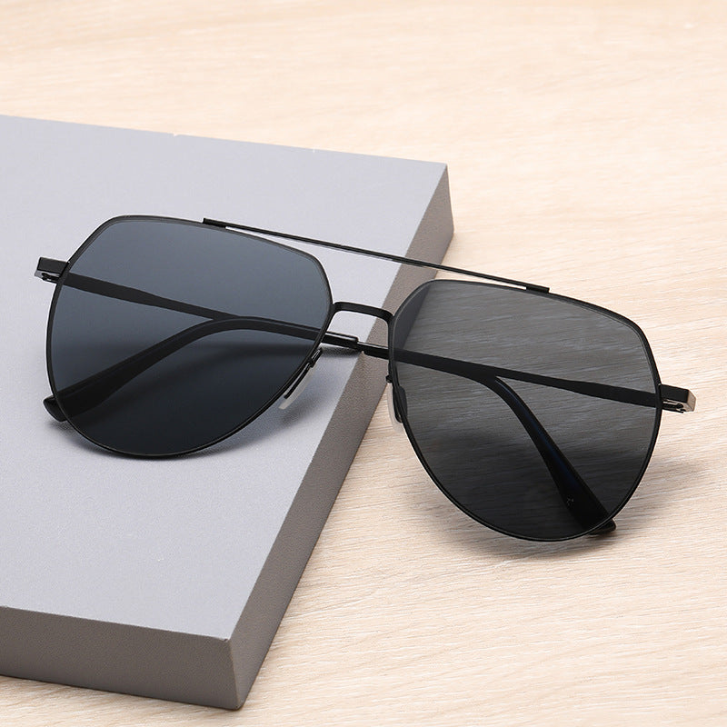 Herren Sportliche und stilvolle Sonnenbrille Karnz