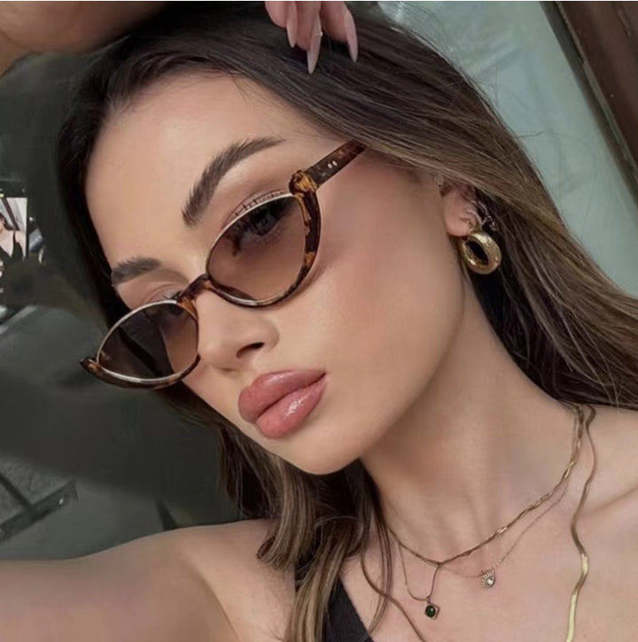 Damen Cat-Eye Sonnenbrille mit dezentem Rahmen und polarisierten Gläsern Karnz