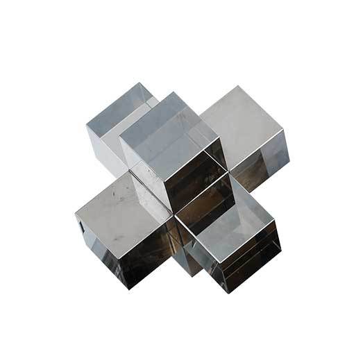 Geometrisches dekoratives skulpturales Mittelstück
