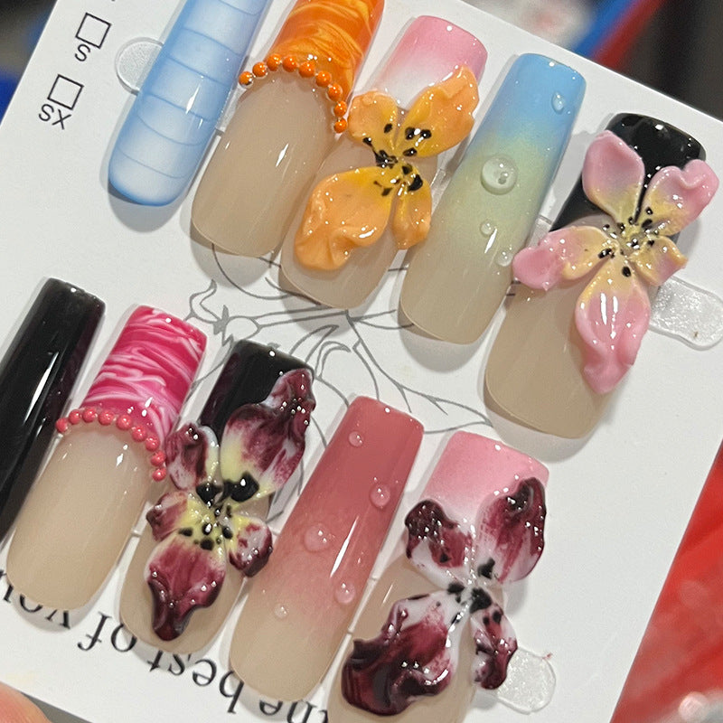 Handgefertigtes florales Design Press-On Nagelset Karnz