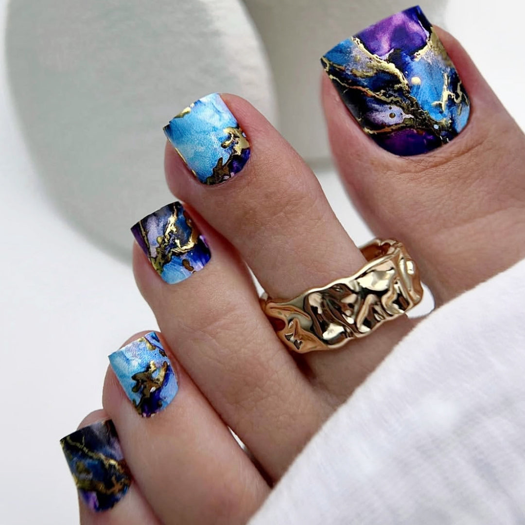 Künstlerischer 3D-Marmor-Effekt Nagelkunst Karnz