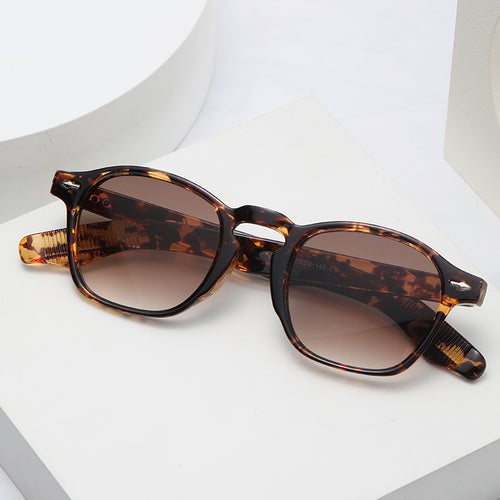 Damen rebellious retro-inspirierte Sonnenbrille Karnz