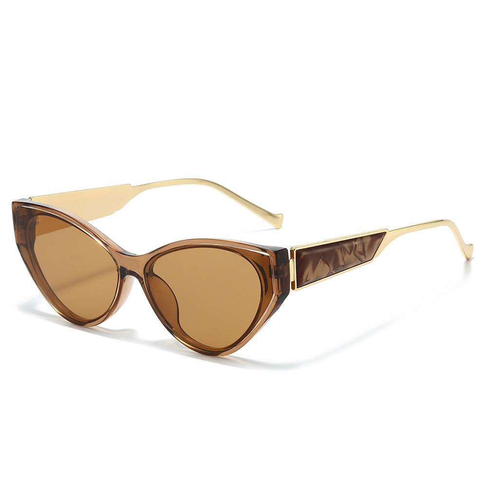 Chice Katzenaugen-Sonnenbrille mit einzigartigen Details Karnz