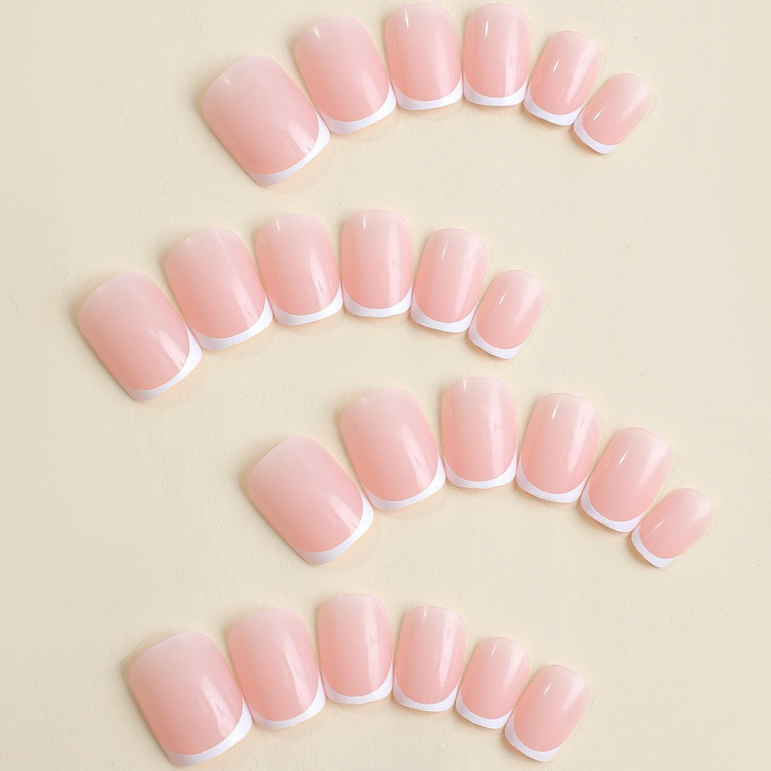 Kunstnagelset mit kreativen Tier- und Glitzerdetails Karnz